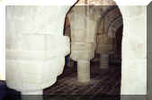 15-Monastere_de_Leyre.jpg (25921 octets)
